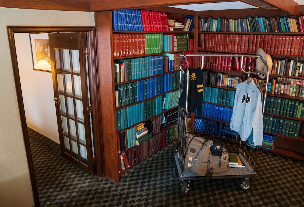 The Boulder Broker - photo 8
