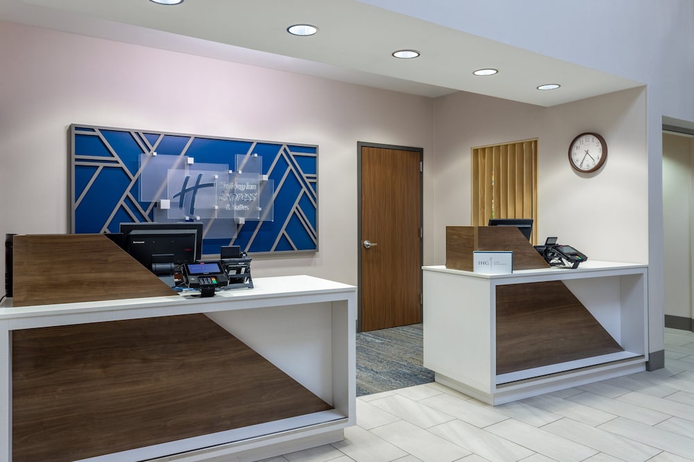 Holiday Inn Express & Suites Vadnais Heights by IHG - photo 68