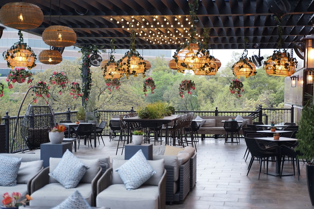 Renaissance Austin Hotel - photo 126