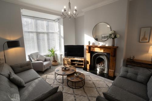 4 Bed End Terrace sleeps 7 in Ilkley, United Kingdom