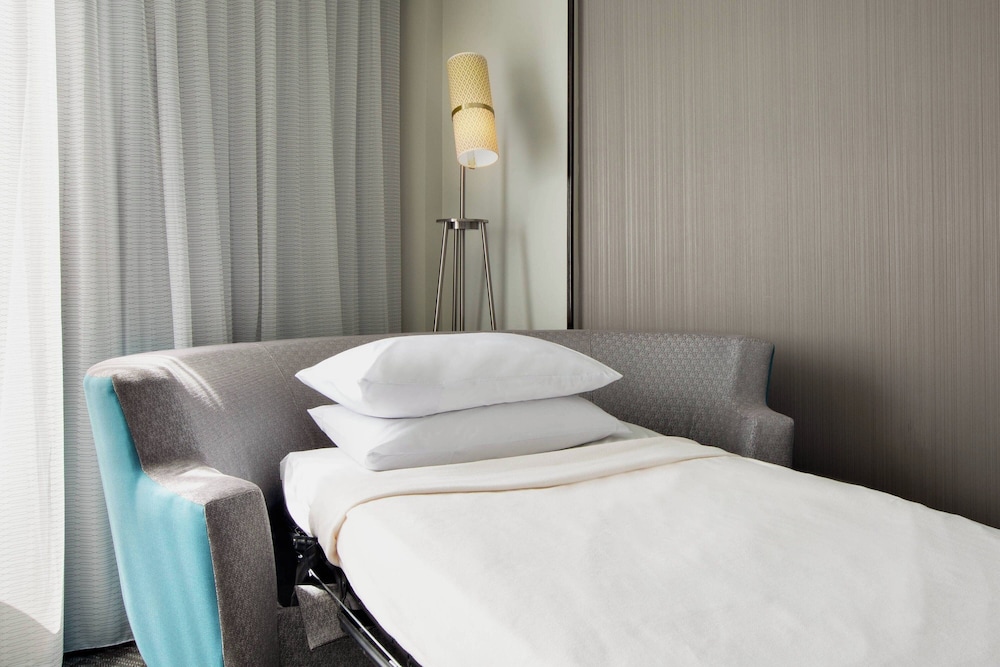 Courtyard by Marriott Knoxville Downtown - photo 6