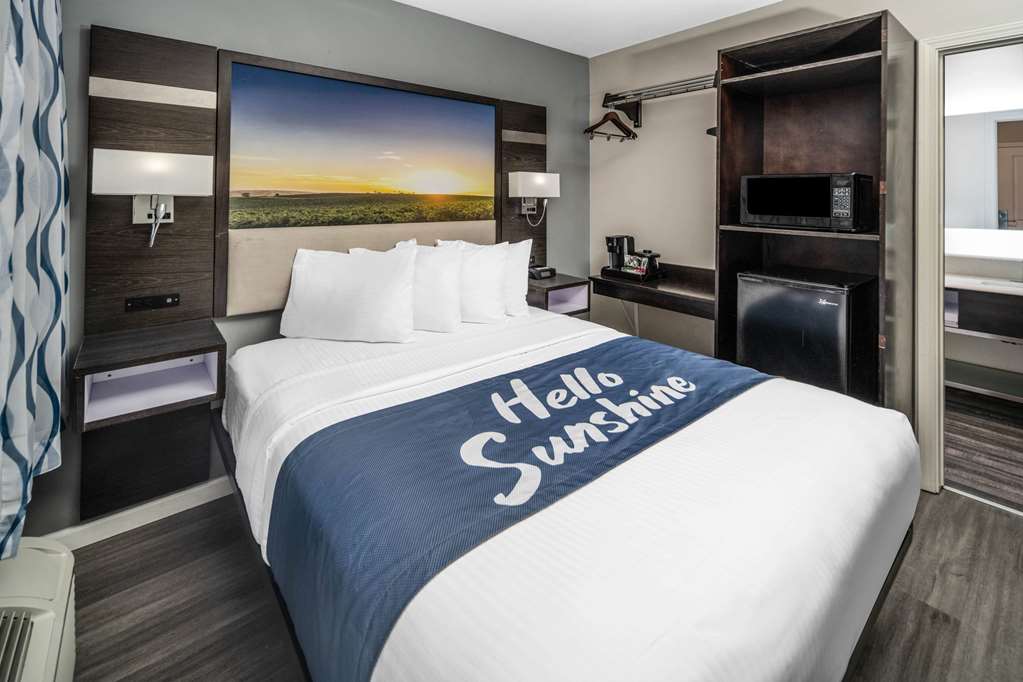 Days Inn by Wyndham Galt Elk Grove South - photo 10