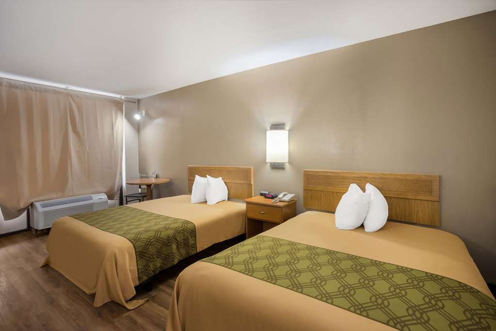 Econo Lodge Live Oak - photo 8