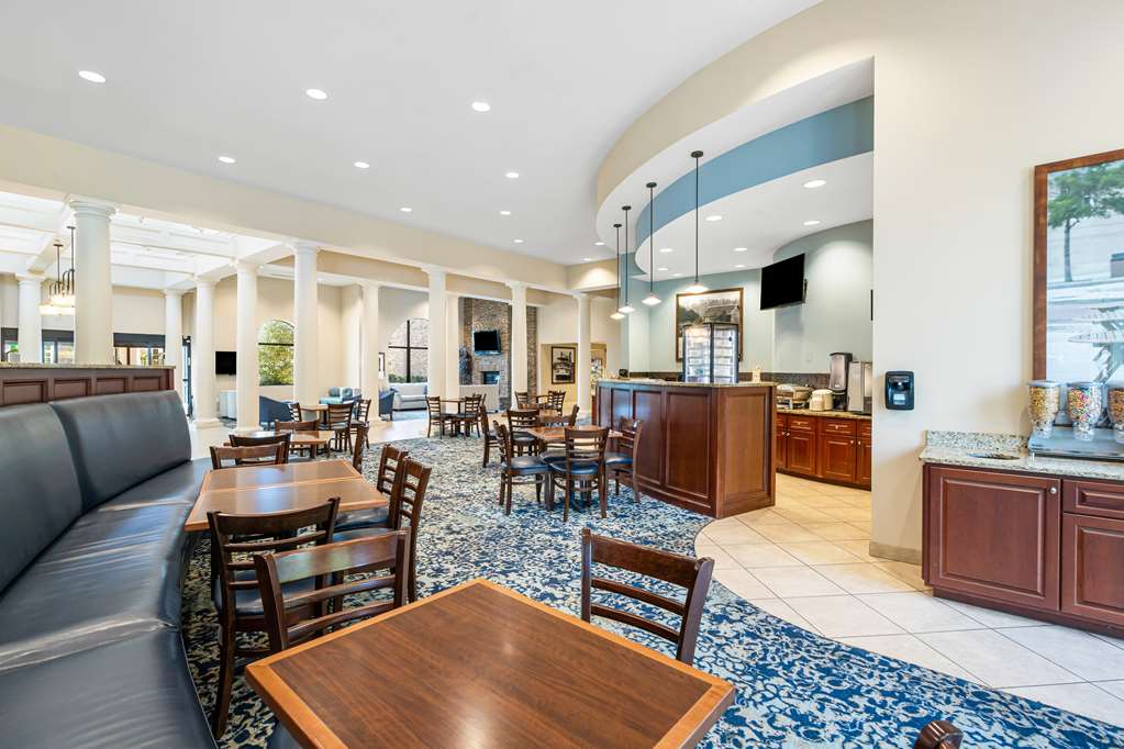 Best Western Plus Westgate Inn & Suites - photo 42