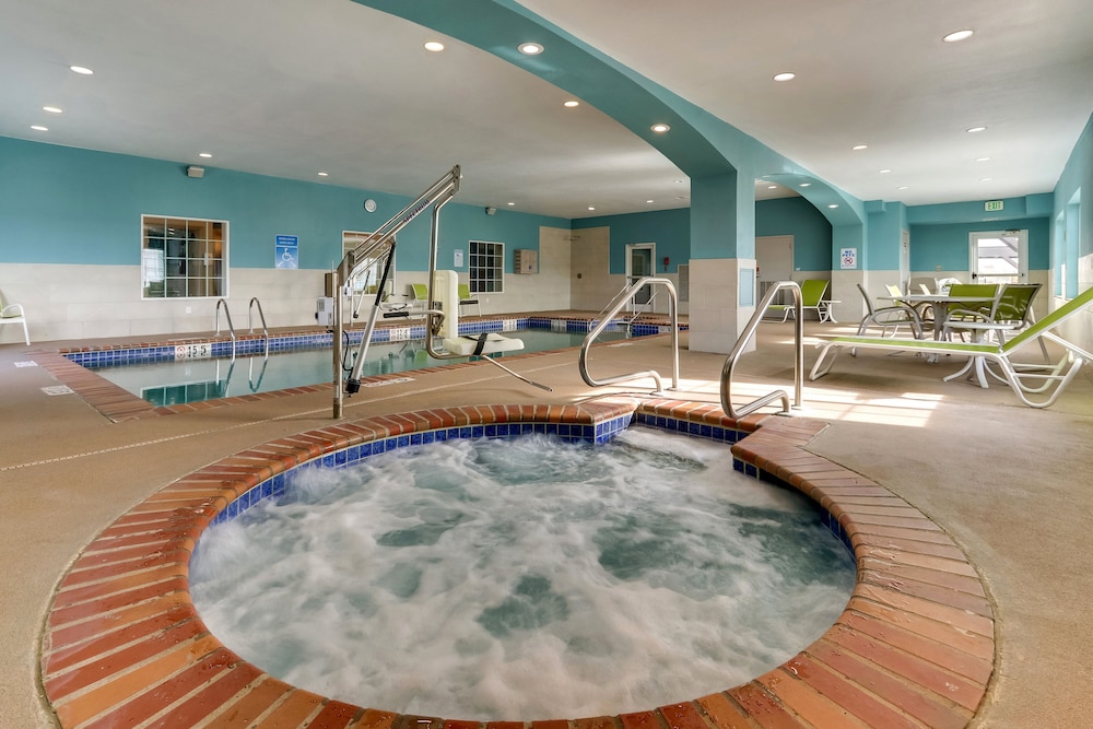 Holiday Inn Express & Suites Ardmore by IHG - photo 33