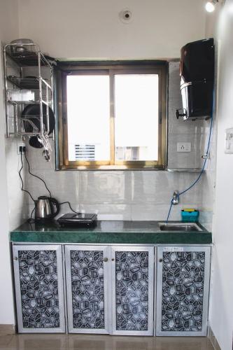 Aura Entire Studio in Vile Parle