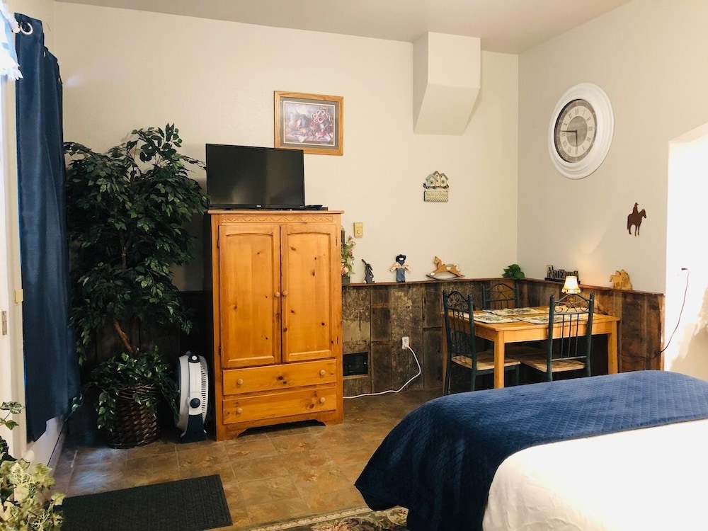 Salmon River Inn - photo 16