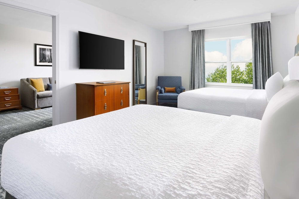 Homewood Suites by Hilton Portsmouth - photo 8
