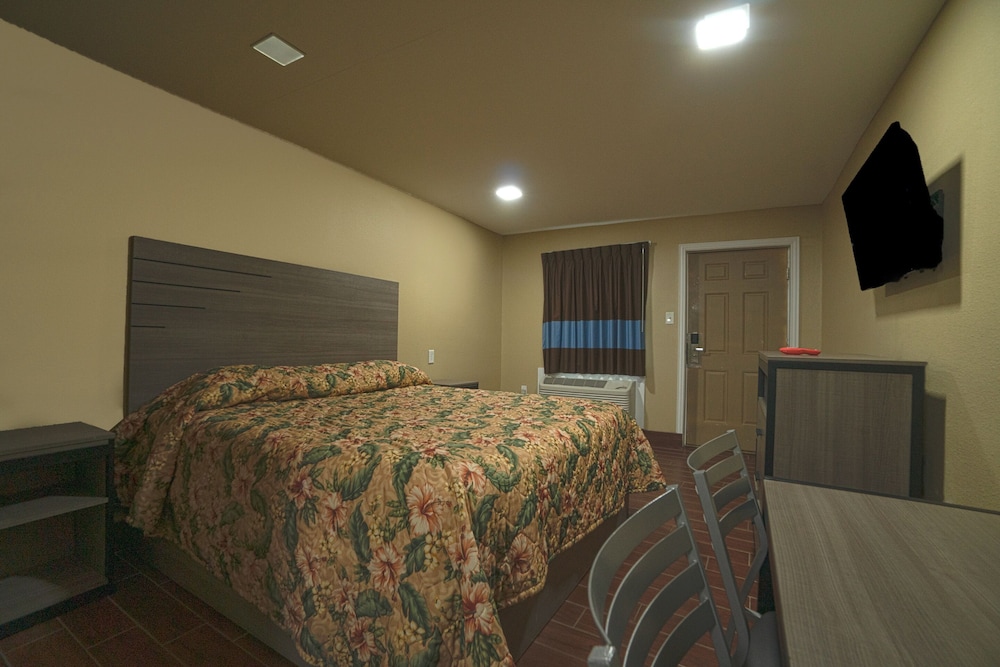 Days Inn by Wyndham Aransas Pass - photo 11