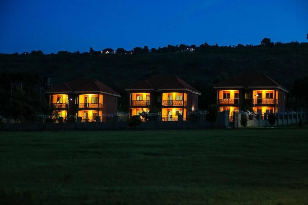 Fancy Resort Beach Hotel in Jinja, Republic of Uganda