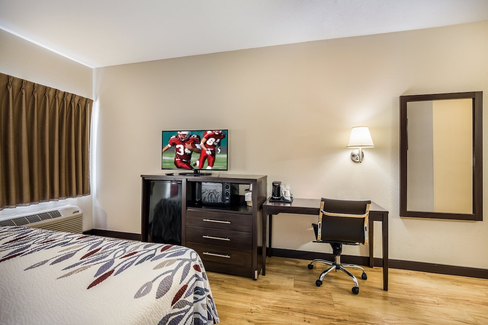 Red Roof Inn St Louis Troy IL - photo 9