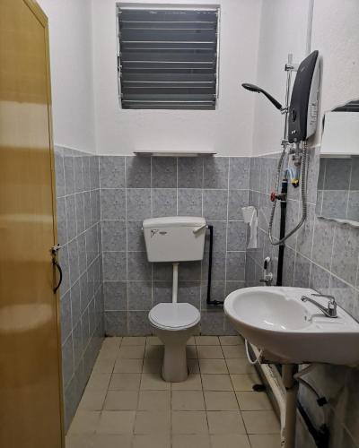 E3 Summer Homestay 夏之屋 — Kudat — photo 3