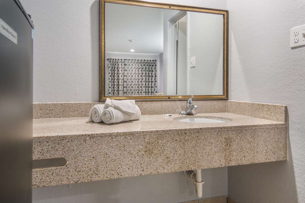 Knights Inn North Richland Hills - photo 13