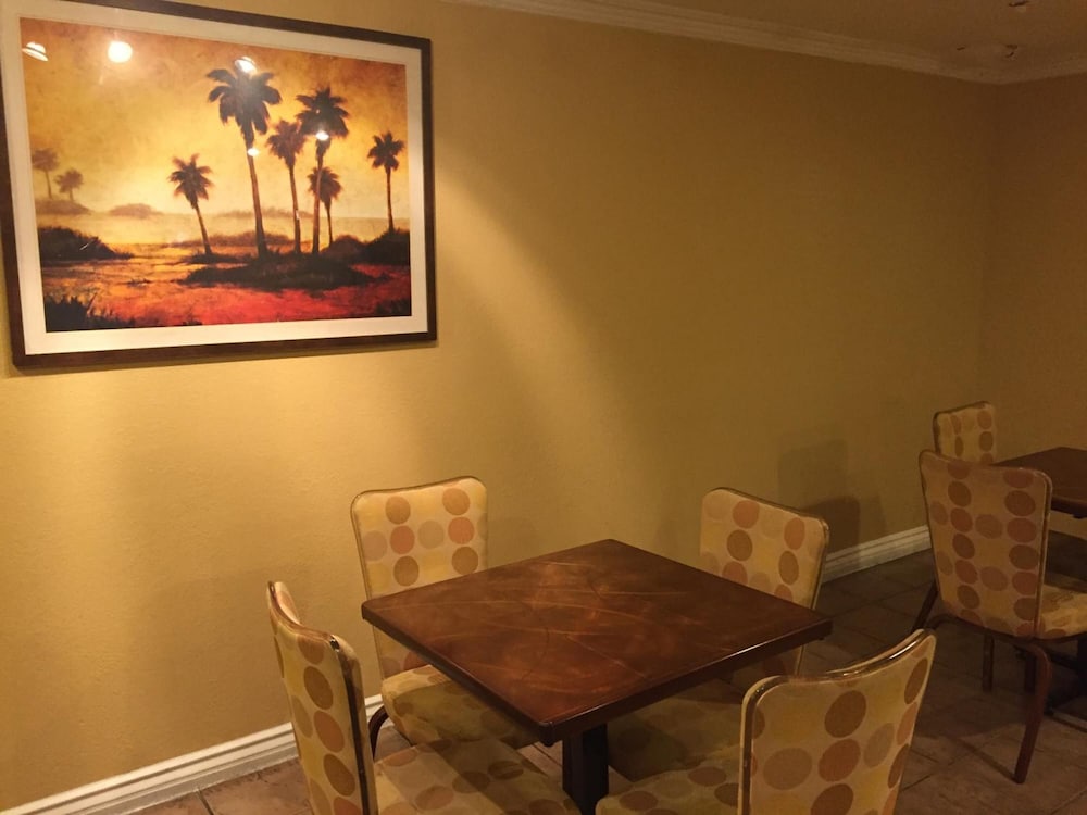 Chula Vista Inn - photo 32