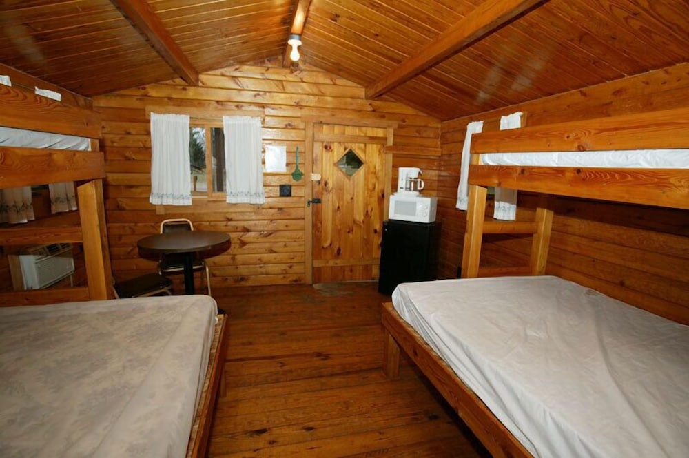 Arrowhead Resort Campground - photo 13