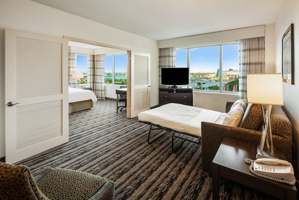 Holiday Inn Port of Miami Downtown Hotel - photo 16