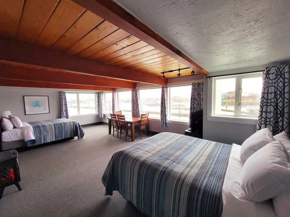 Saltwater Inn - photo 8