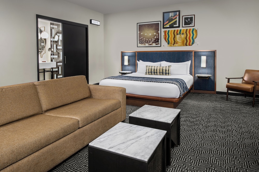 The Troubadour Hotel New Orleans Tapestry Collection by Hilton - photo 11