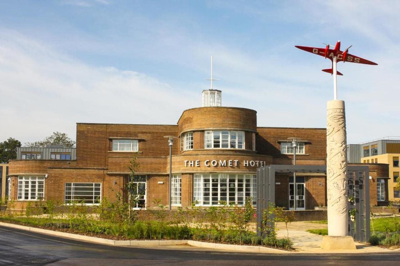 The Comet London Hatfield — Hatfield