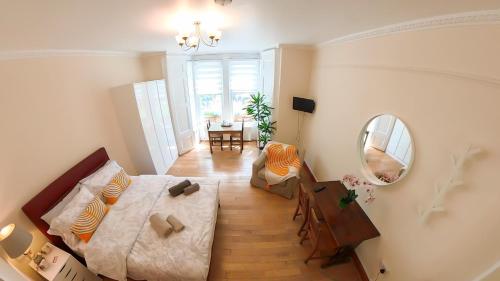 Lovely&Bright Studio Flat Close to Central London — 4-Star Luxury Hotel in London, United Kingdom