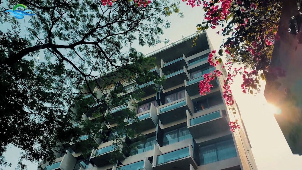 Coventina Lake Suites — 4-Star Luxury Hotel in Dhaka, Bangladesh
