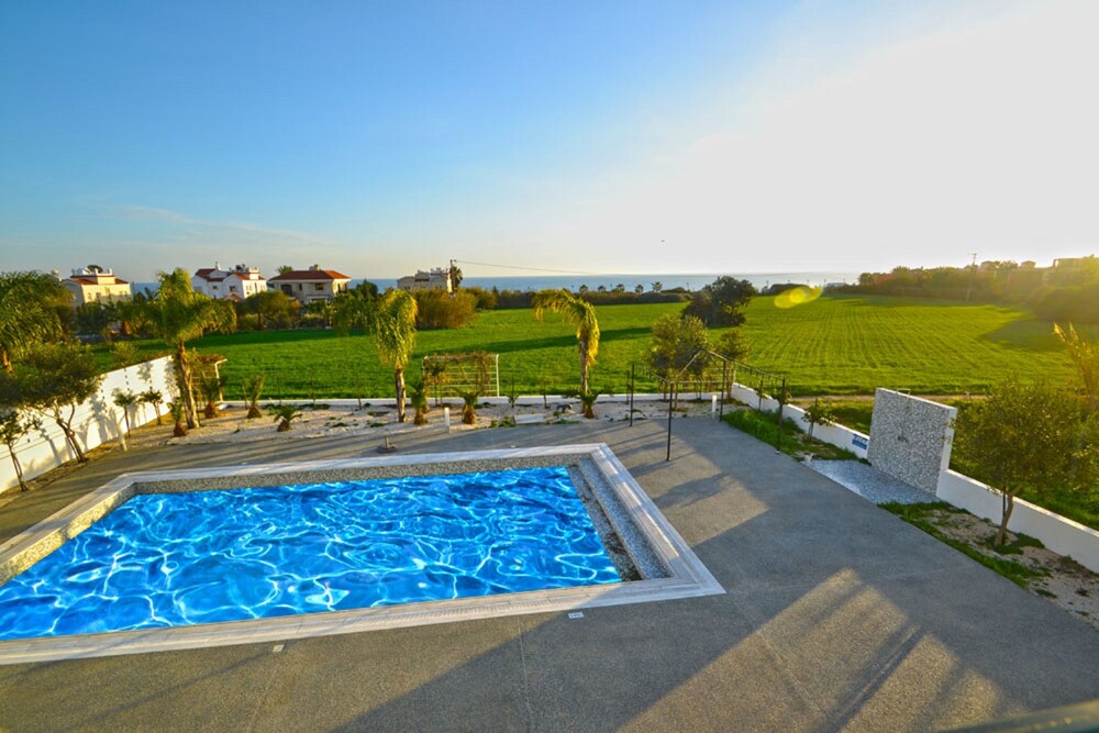 Sky White Pearl Villa