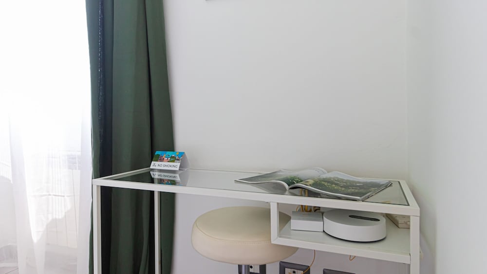 Italianway Ponti 7 — 4-Star Luxury Hotel in Milan, Italy