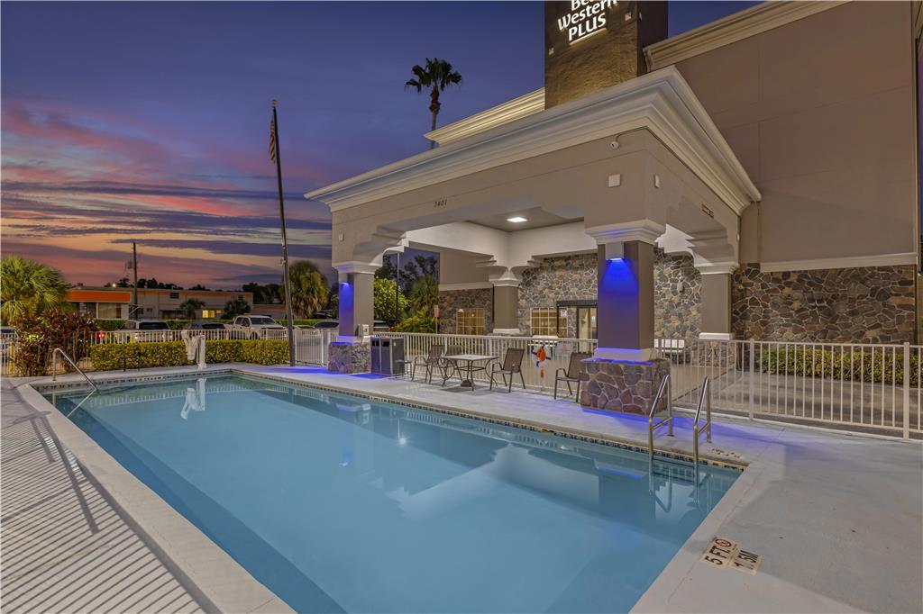 Best Western Plus Sanford Airport Lake Mary Hotel - photo 2