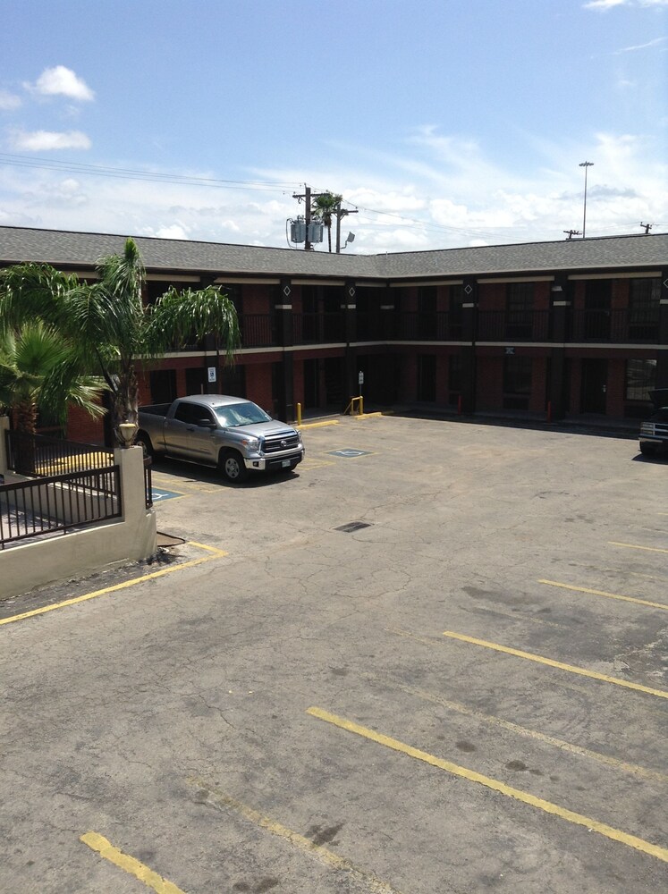 Sky Palace Inn and Suites Laredo - photo 45