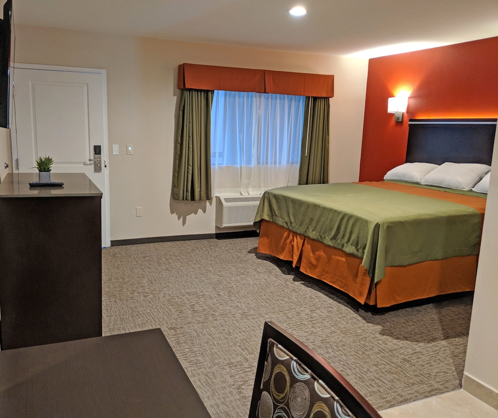 Epic Hotel - photo 4