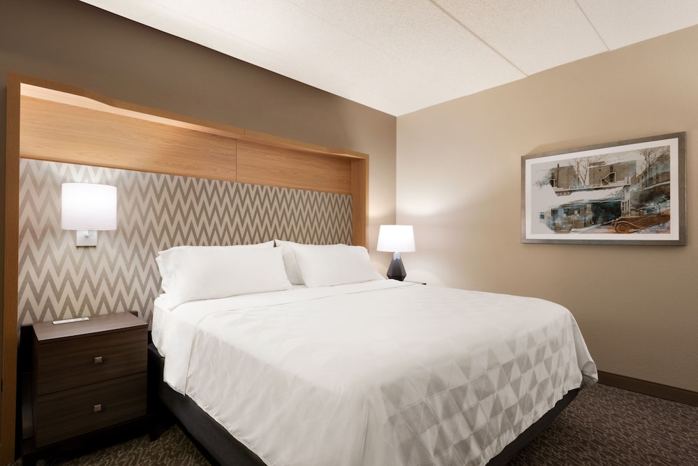 Holiday Inn Hotel & Suites Council Bluffs I 29 by IHG - photo 19