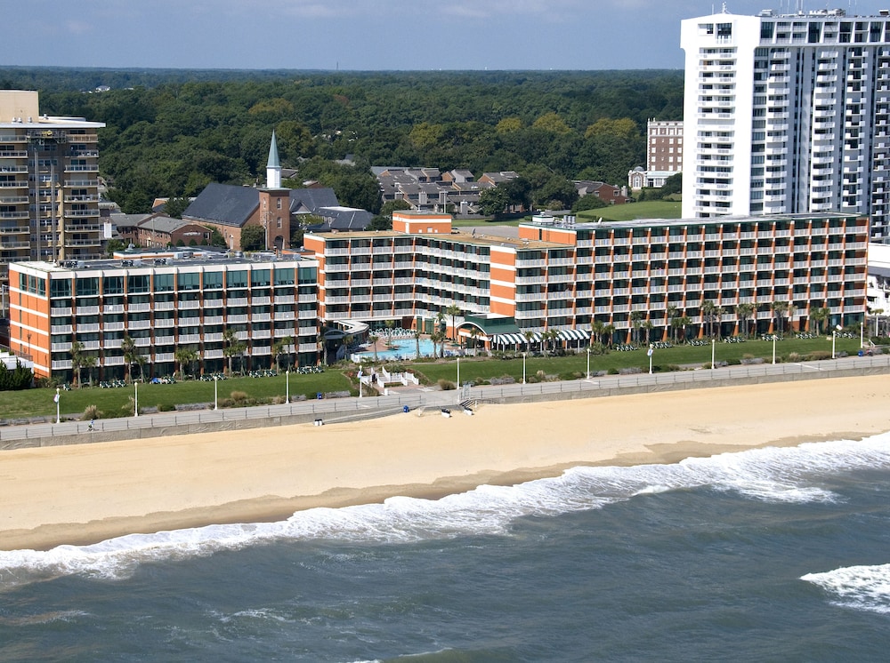 Holiday Inn & Suites Virginia Beach North Beach by IHG - photo 89