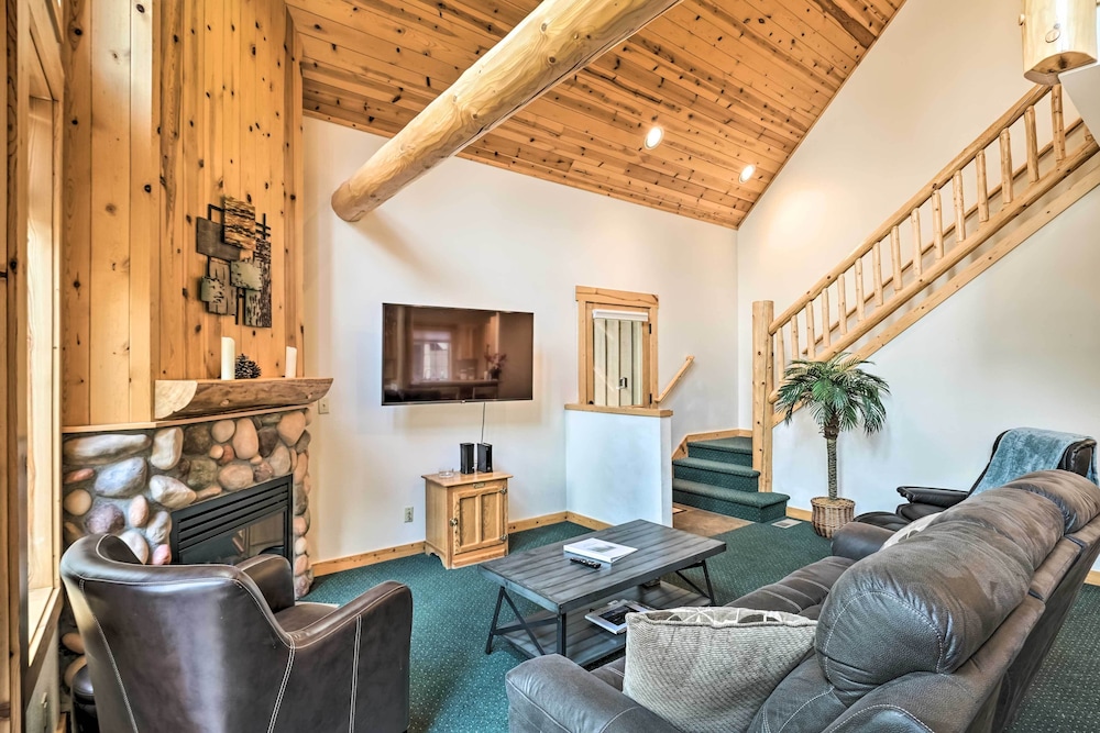 Chalet at Running Y Resort with Wraparound Deck - photo 19
