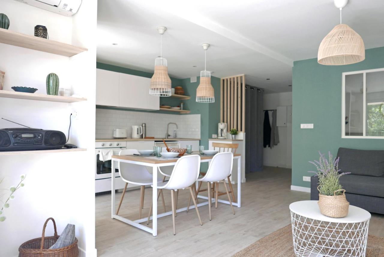 Bandol Azur 2 Chambres Balcon Bord de Mer Wifi Climatise Et Parking Prive — 4-Star Luxury Hotel in Bandol, France