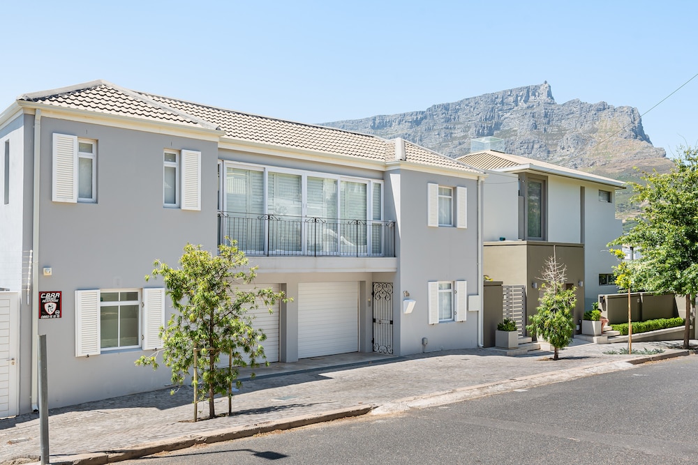 Queens Road 11B - last minute hotel in Cape Town