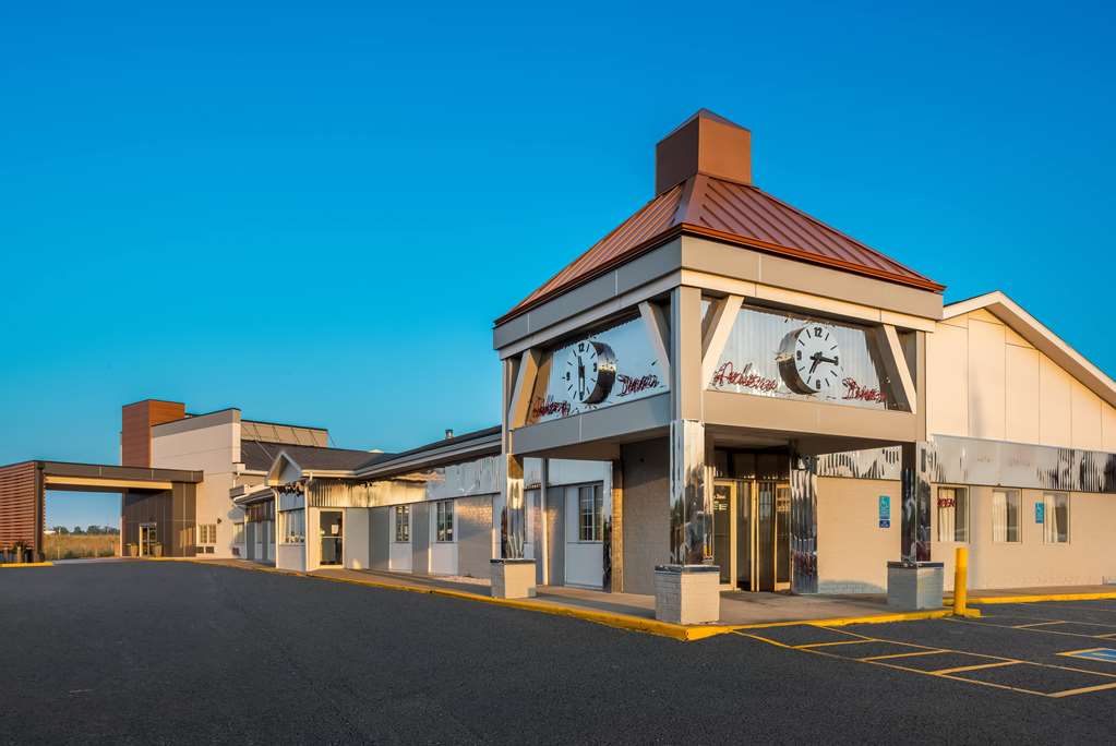 Wyndham Garden Ankeny - photo 3