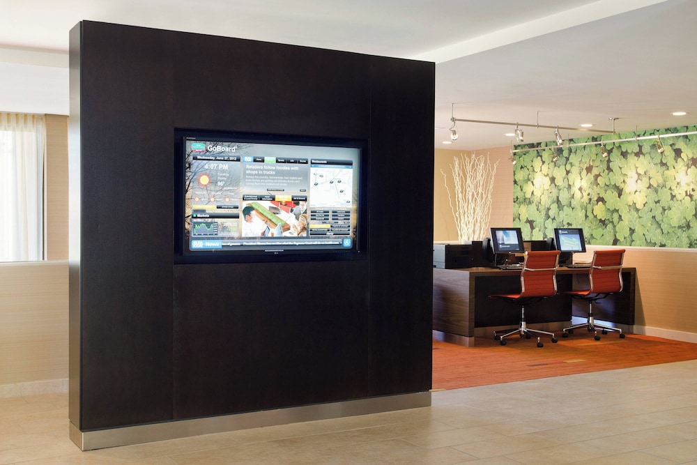 Courtyard by Marriott Huntsville University Drive — hotel in Huntsville