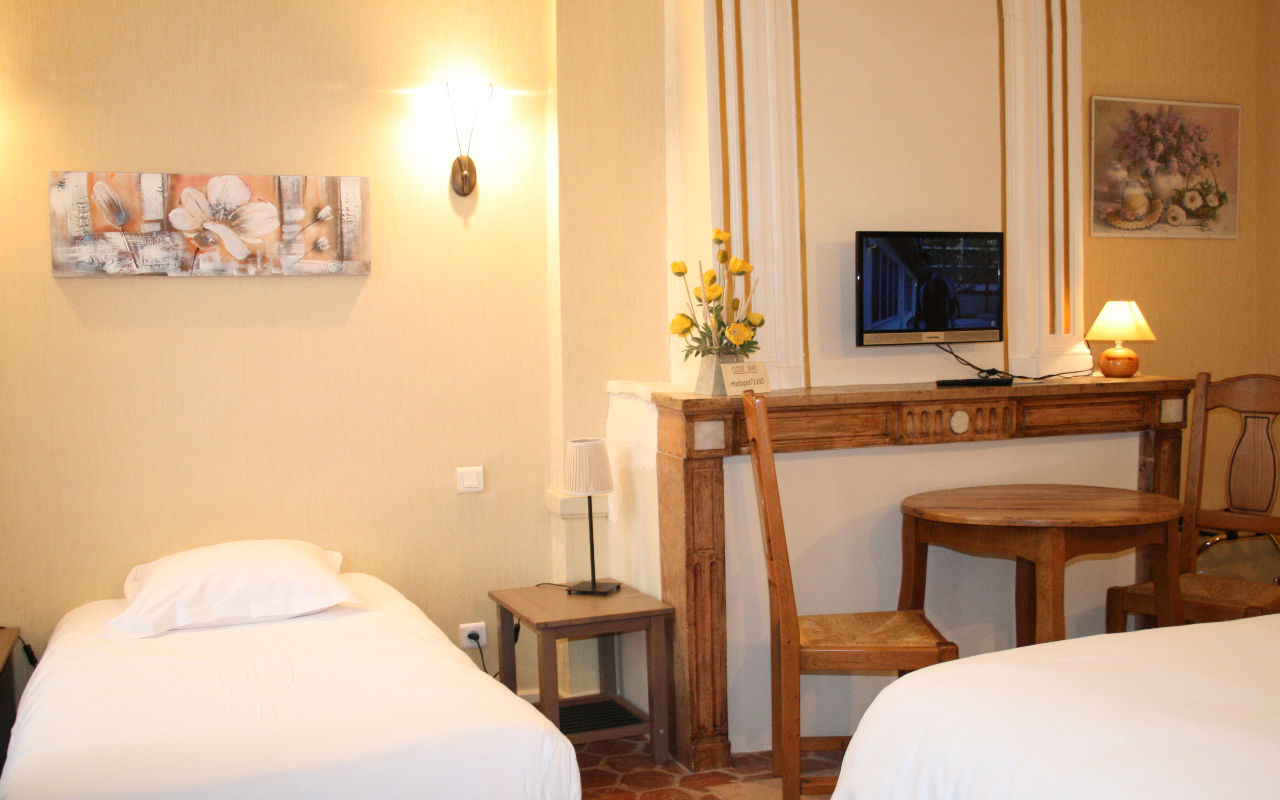 Logis Hostellerie Bressane - carbon neutral hotel in Chalon-Sur-Saone
