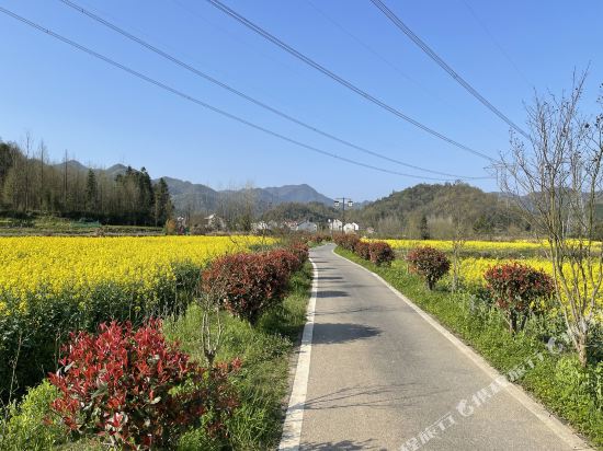 Nan Ling haze in the countryside in Jishan, People's Republic of China