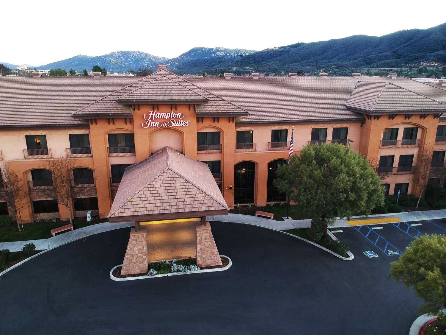 Hampton Inn & Suites Temecula - photo 21