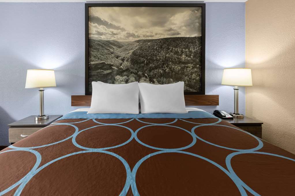 Super 8 by Wyndham Bridgeport Clarksburg Area - photo 20