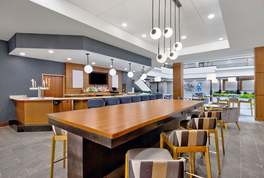 DoubleTree by Hilton Davenport - photo 52