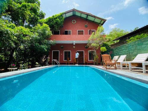 Hotel Hideaway Garage in Dambulla, Sri Lanka