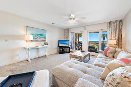 Needle Rush Point Unit C14 in Pensacola, United States