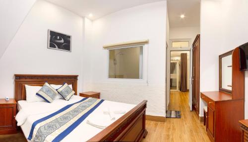 Adaly Hotel — Da Lat — photo 2