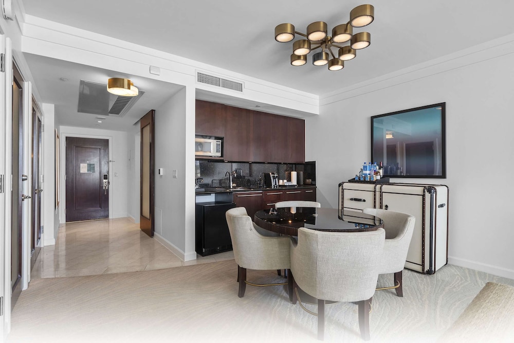 Fontainebleau Miami Beach Private Luxury Suites - photo 113