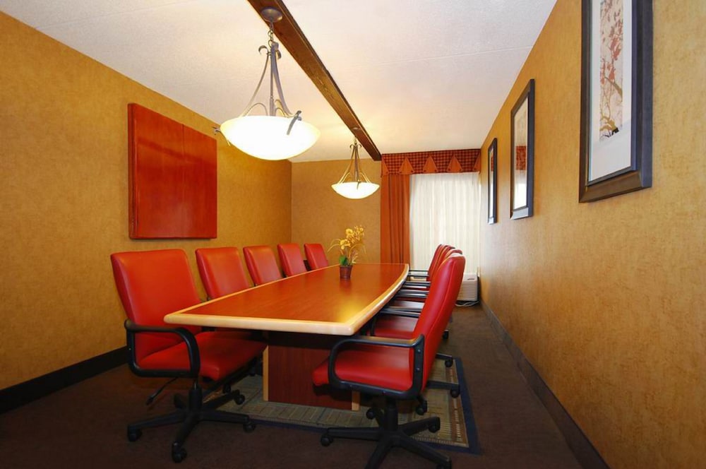 Holiday Inn Express Forsyth by IHG - photo 36