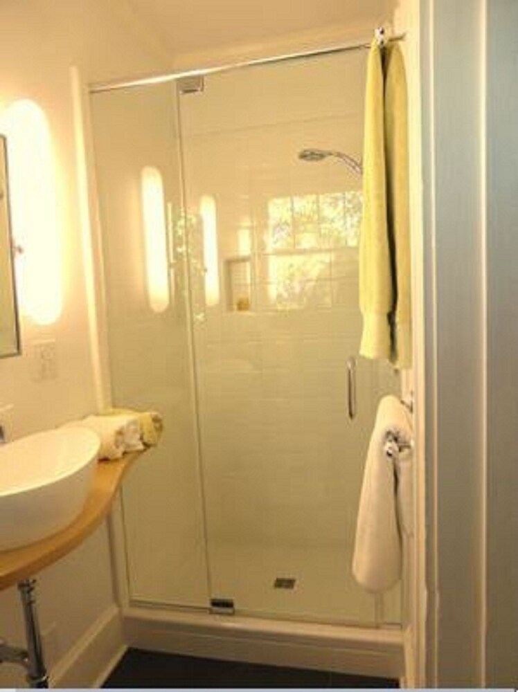 Sweet Biscuit Inn - photo 26