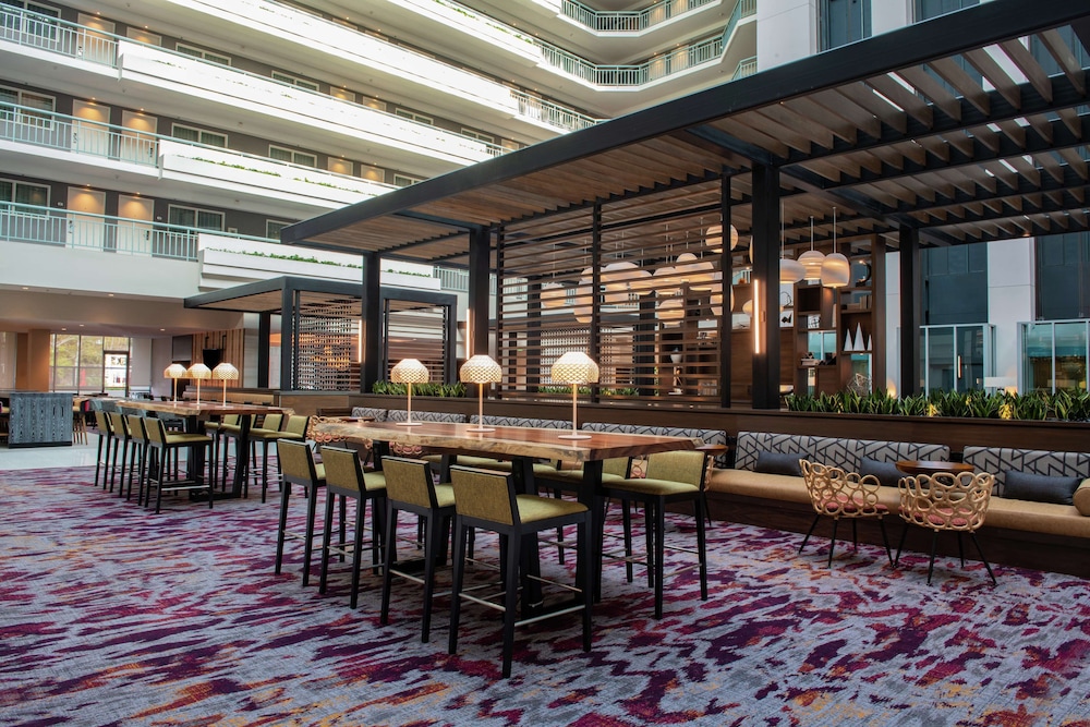 Embassy Suites by Hilton Walnut Creek - photo 10