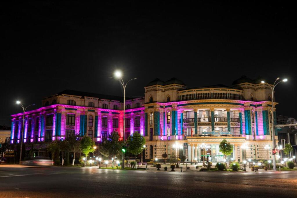Bogishamol Hotel — hotel in Andijon